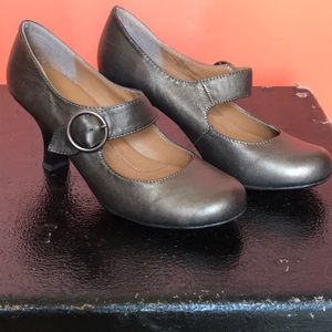 EuroSoft by Sofft Mary Jane Kitten Heels Metallic